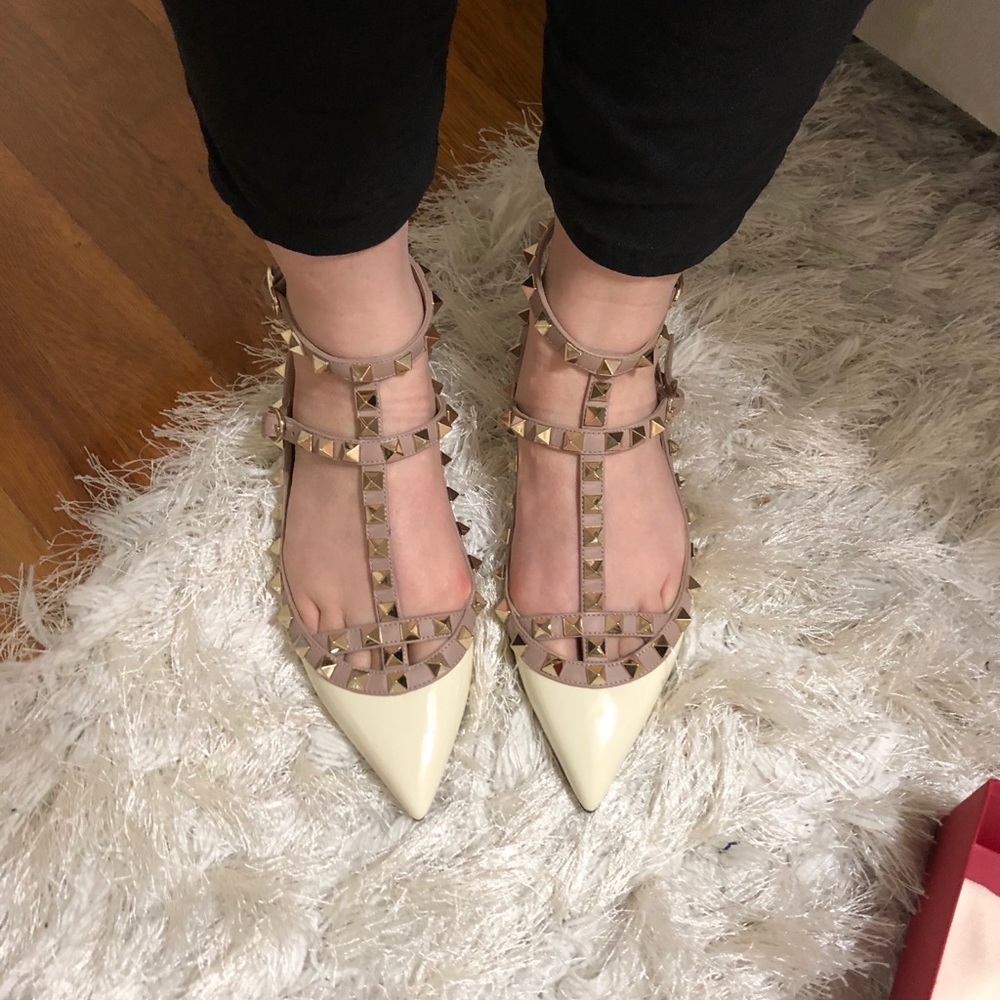 Authentic valentino rockstud flats